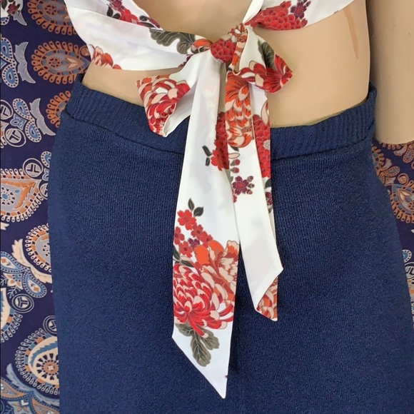 floral crop top - Picture 5 of 8